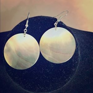 NWOT Shell earrings